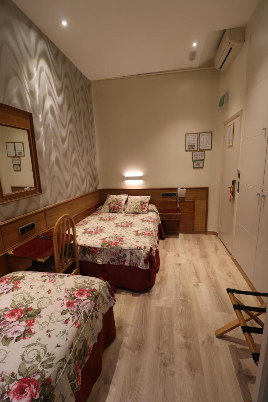 Hostal Hispano - Argentino Gran Vía Madrid Exterior foto