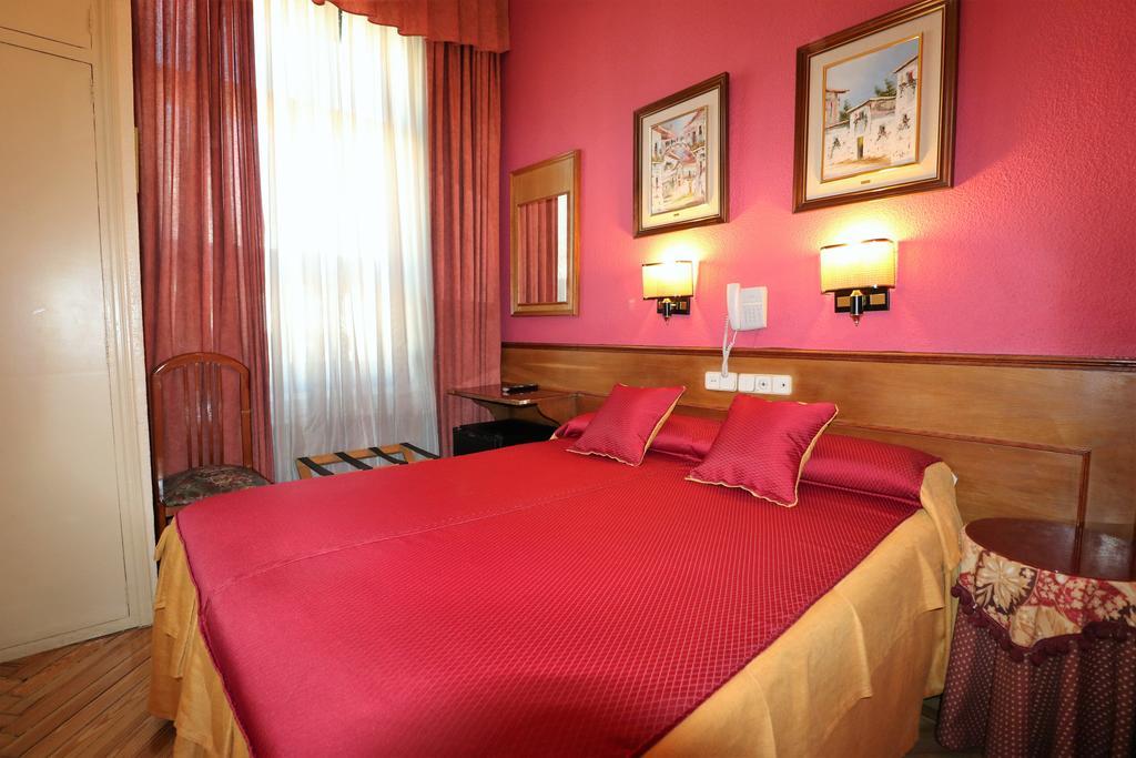 Hostal Hispano - Argentino Gran Vía Madrid Exterior foto
